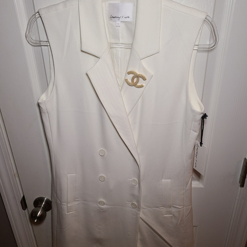 🔥SOLD Tuxedo Sleeveless Dress Cream Sz Small